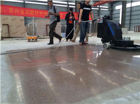 混凝土著色劑現場拋光